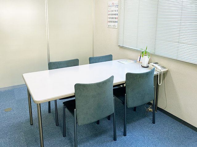 大阪相談室 室内